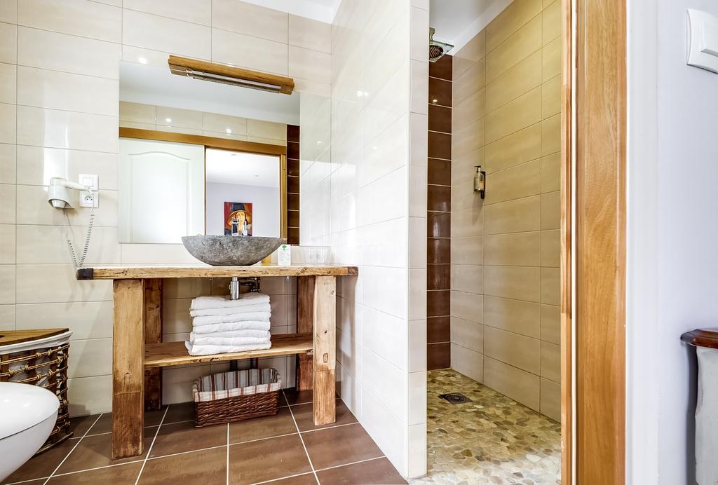 Labastide-en-Val Relais De L'Alsou- Piscine Bed & Breakfast エクステリア 写真