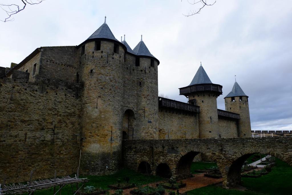 Labastide-en-Val Relais De L'Alsou- Piscine Bed & Breakfast エクステリア 写真